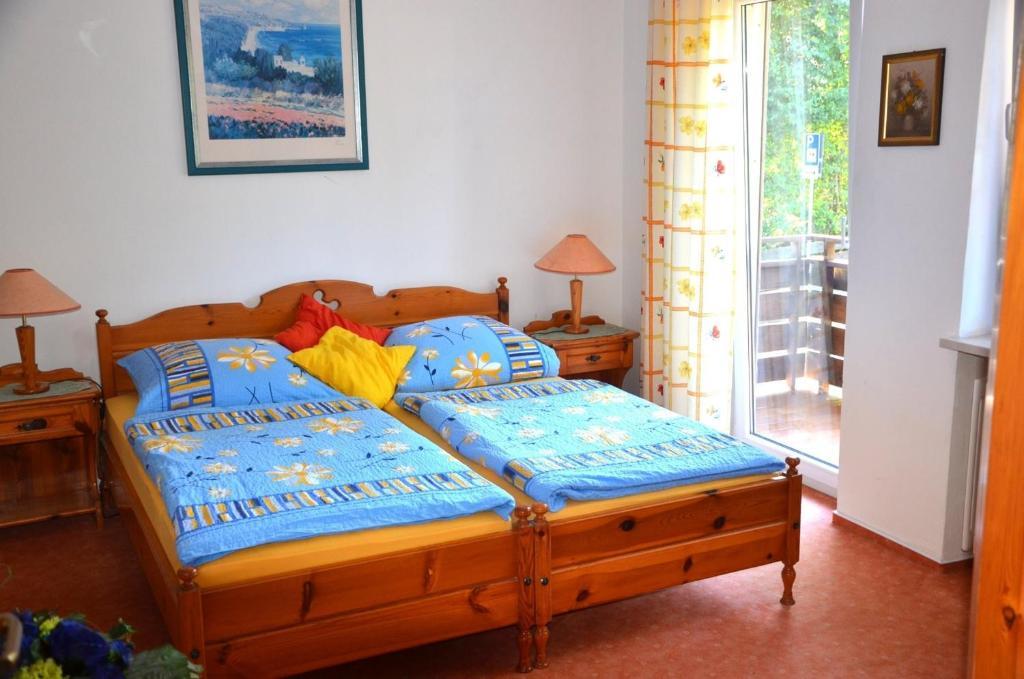 Landgasthof Zur Quelle Seeshaupt Room photo