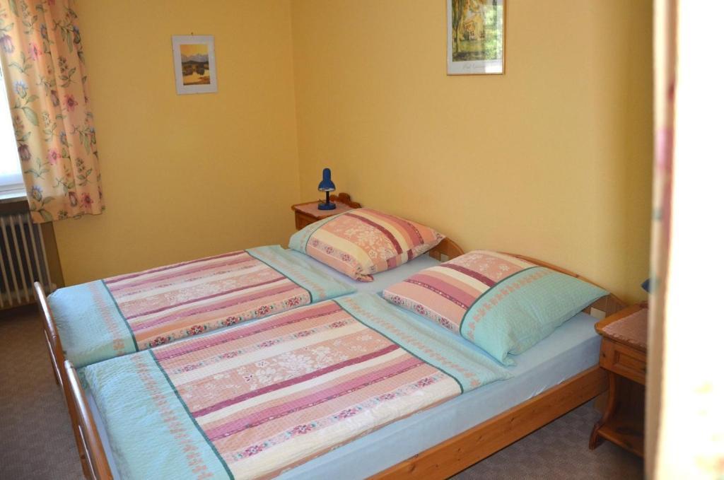 Landgasthof Zur Quelle Seeshaupt Room photo