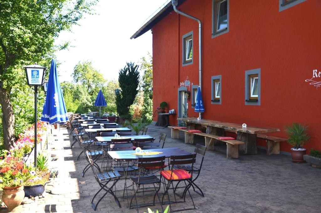 Landgasthof Zur Quelle Seeshaupt Exterior photo